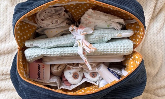 Que mettre dans un sac à langer ? La liste complète - Un monde Céleste