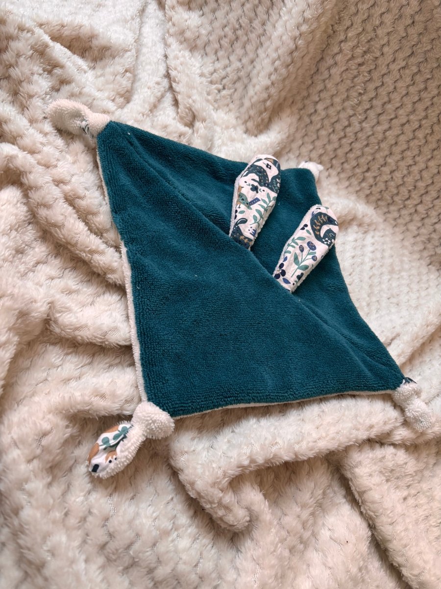 Doudou bébé fait main collection Forêt Stellaire – Un Monde Céleste