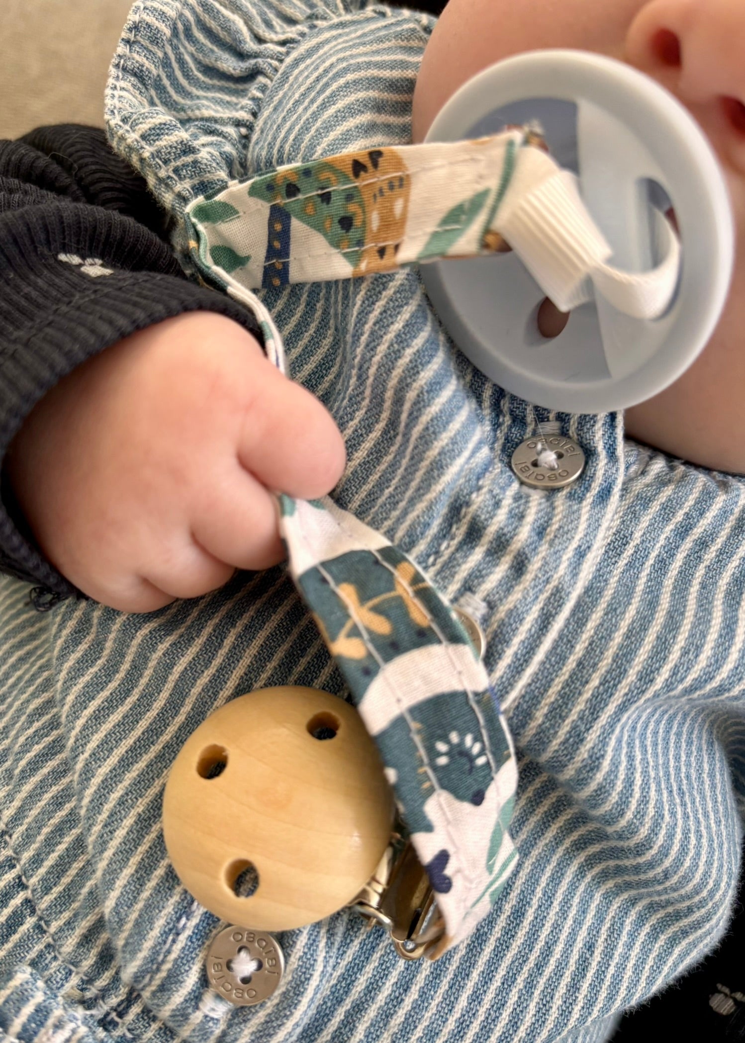 Attache-tétine bébé faite main "Forêt Stellaire"