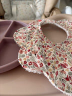 Bavoir fleur - Pétales d'amour -