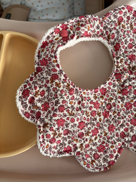 Bavoir fleur en gaze de coton - Fleurs champêtres