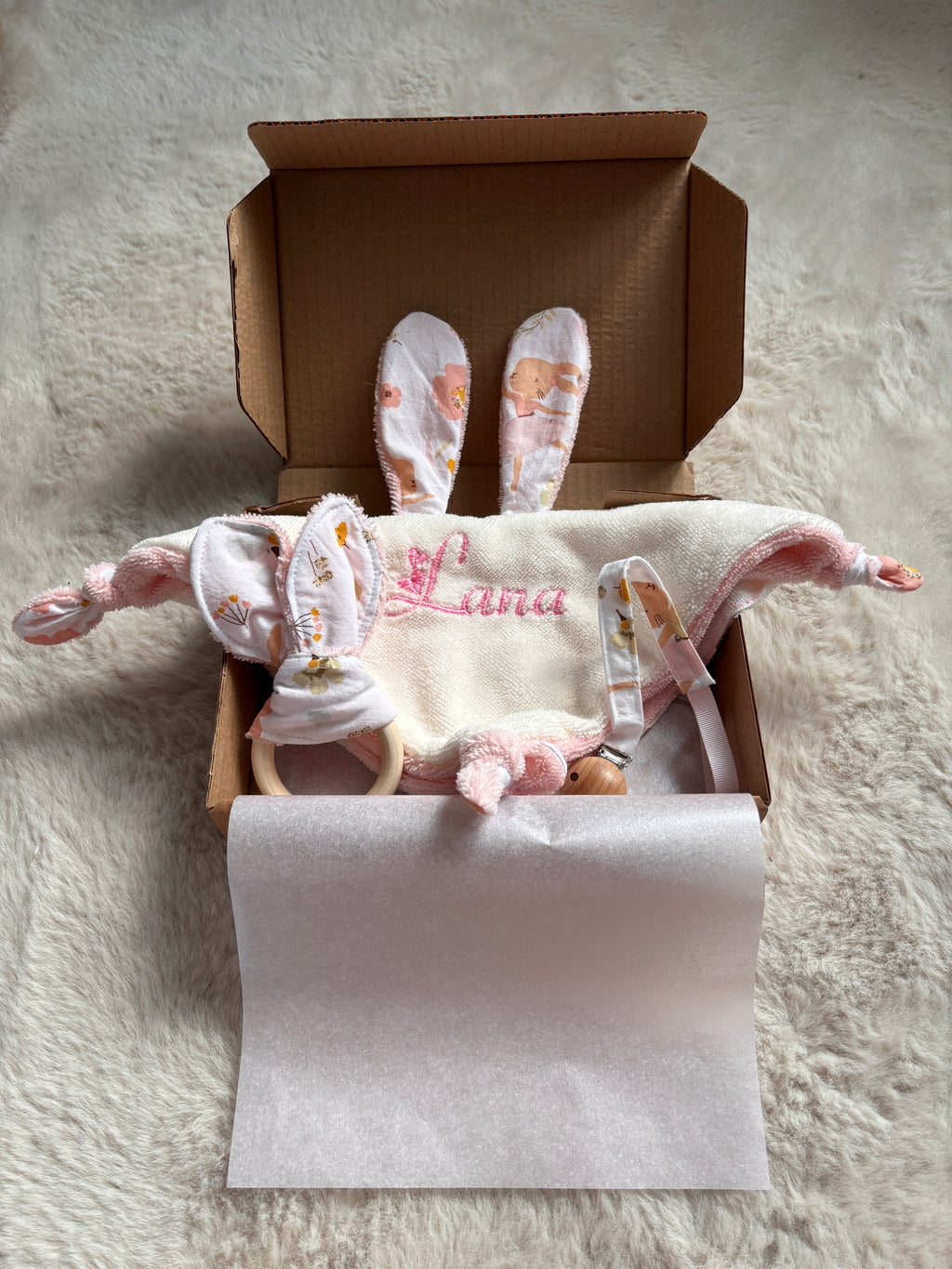 Coffret naissance "Premiers Câlins" - personnalisable