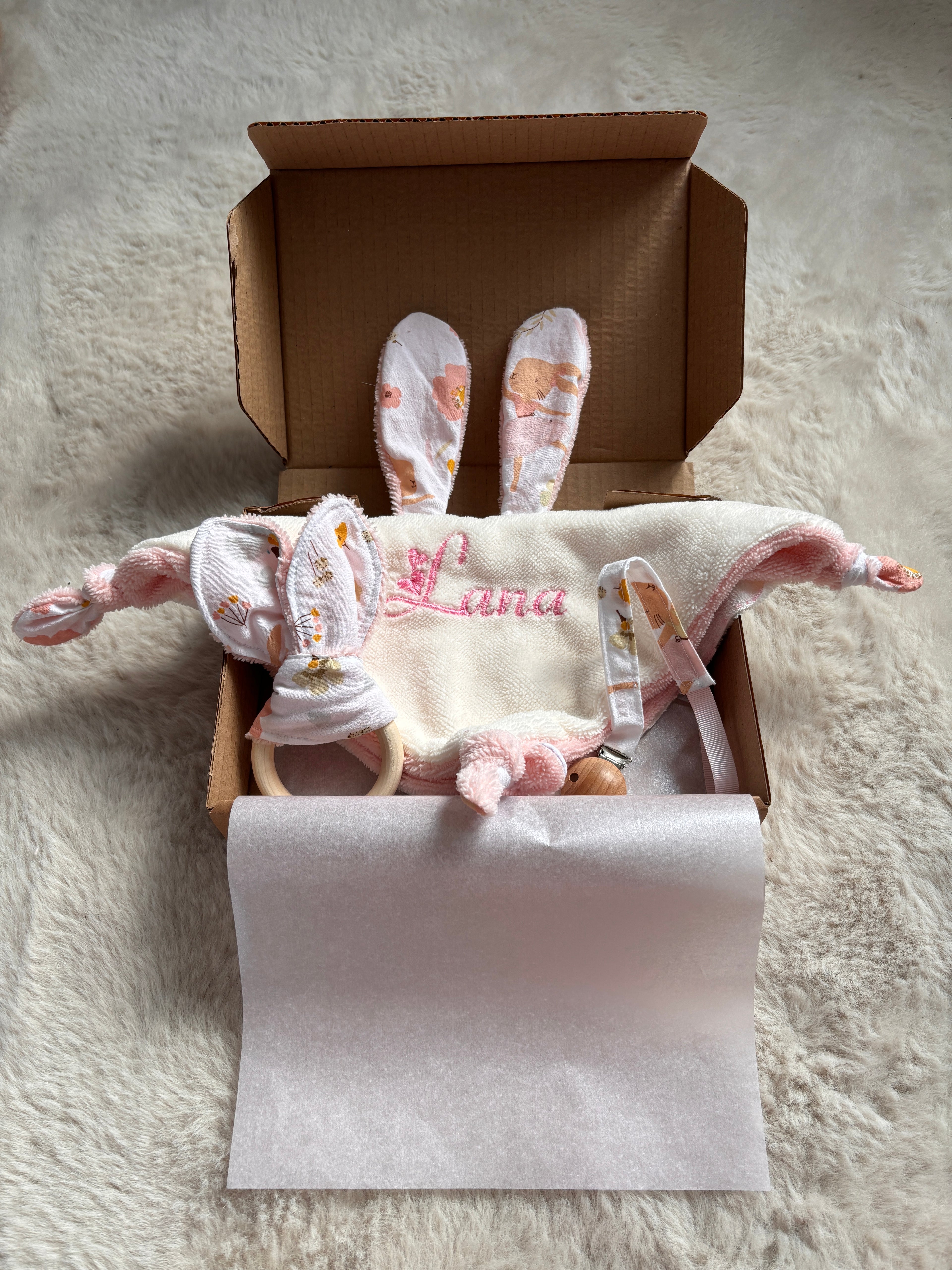 Coffret naissance "Premiers Câlins" - personnalisable