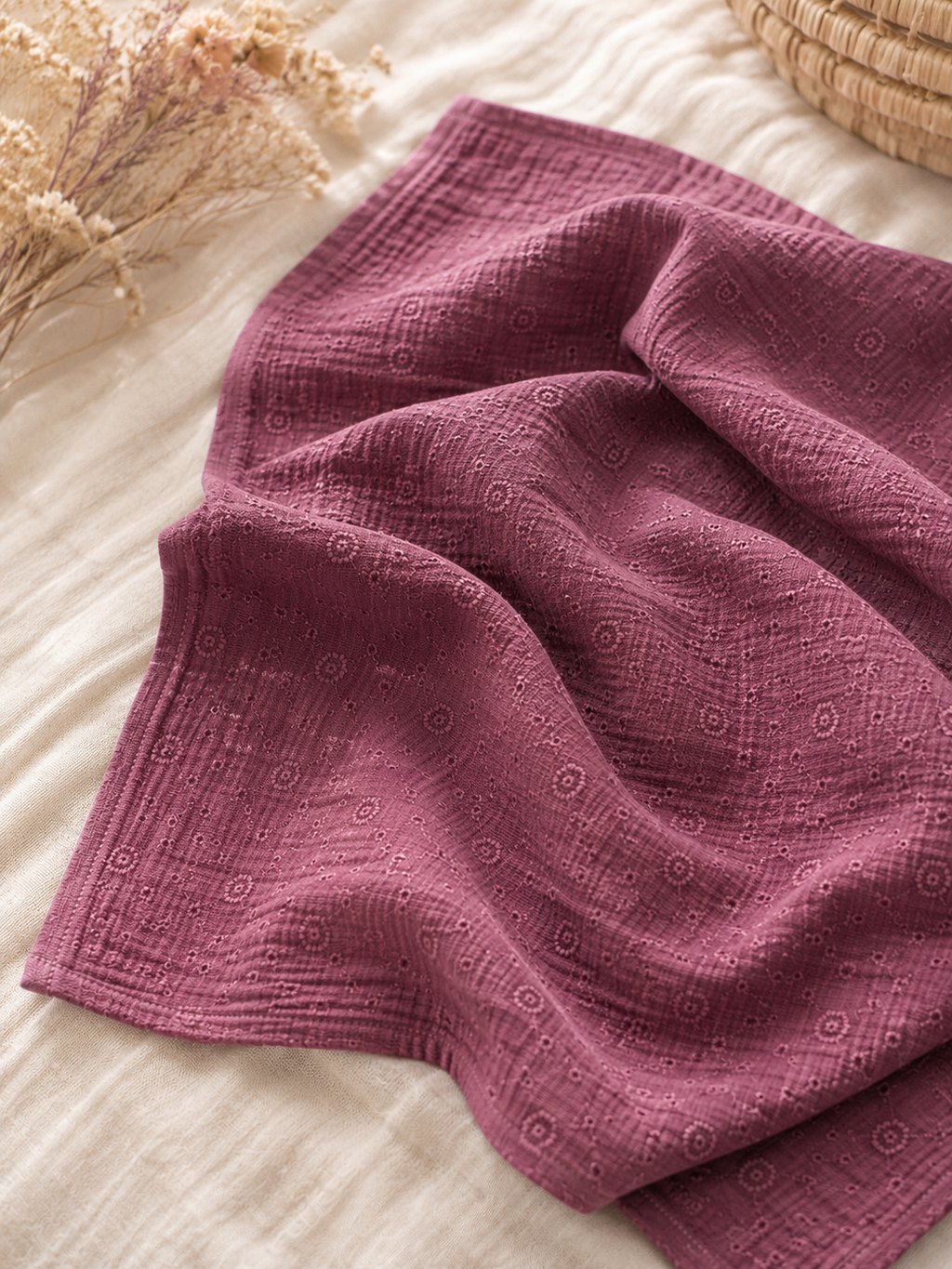 Lange bébé en gaze de coton brodé unis  - Différents coloris & différentes tailles