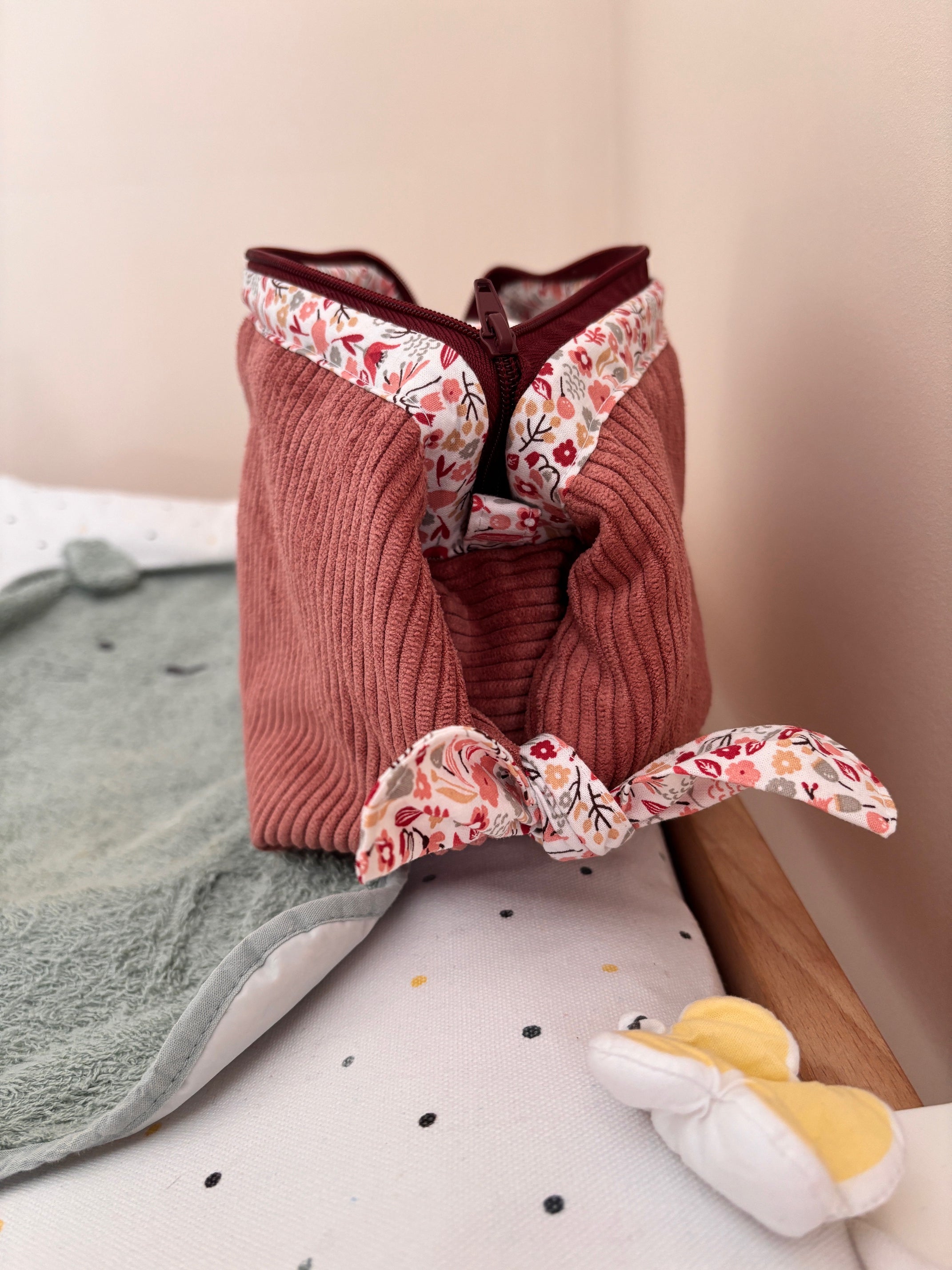 Trousse de toilette - Pétales d'amour